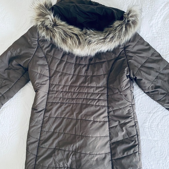 Sold! Women’s Coat - Picture 3 of 3